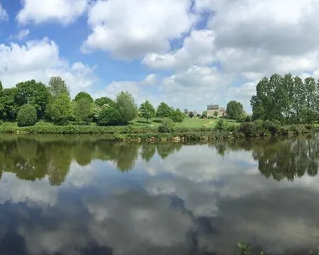 Le Chateau De Claids Frühstückspension