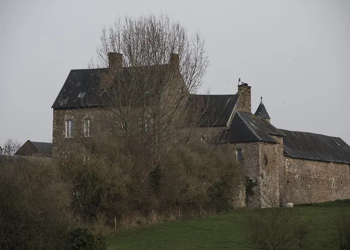 Bed & Breakfast Le Chateau De Claids 4*