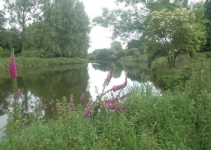 Bed & Breakfast Le Chateau De Claids Saint-Patrice-de-Claids