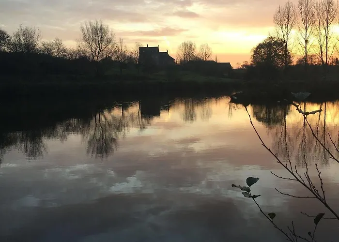 Le Chateau De Claids Bed & Breakfast