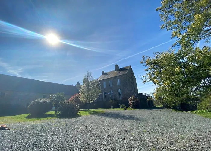 Bed & Breakfast Le Chateau De Claids 4*